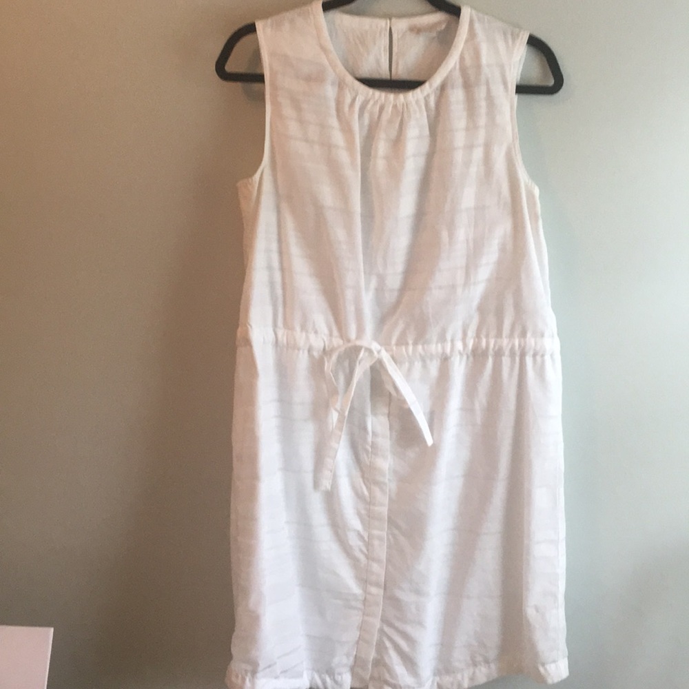 GAP white dress